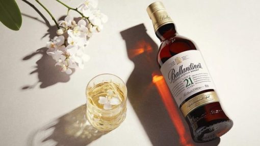 ruou ballantines 21 blended scotch whisky 1 1 600x337 1