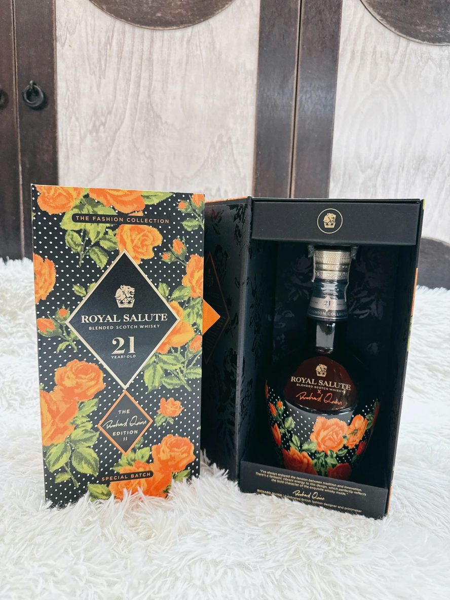 Royal Salute 21YO The Richard Quinn Orange Roses Edition II (Hoa Hồng) Royal Sulate 21 1