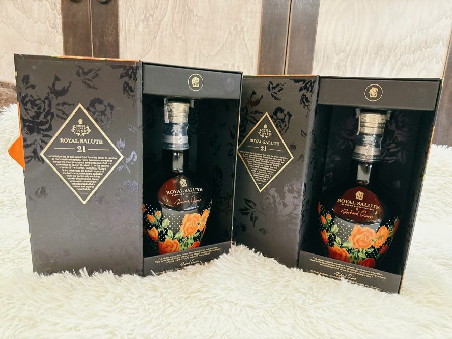 Royal Salute 21YO The Richard Quinn Orange Roses Edition II (Hoa Hồng) Royal Sulate 21 2