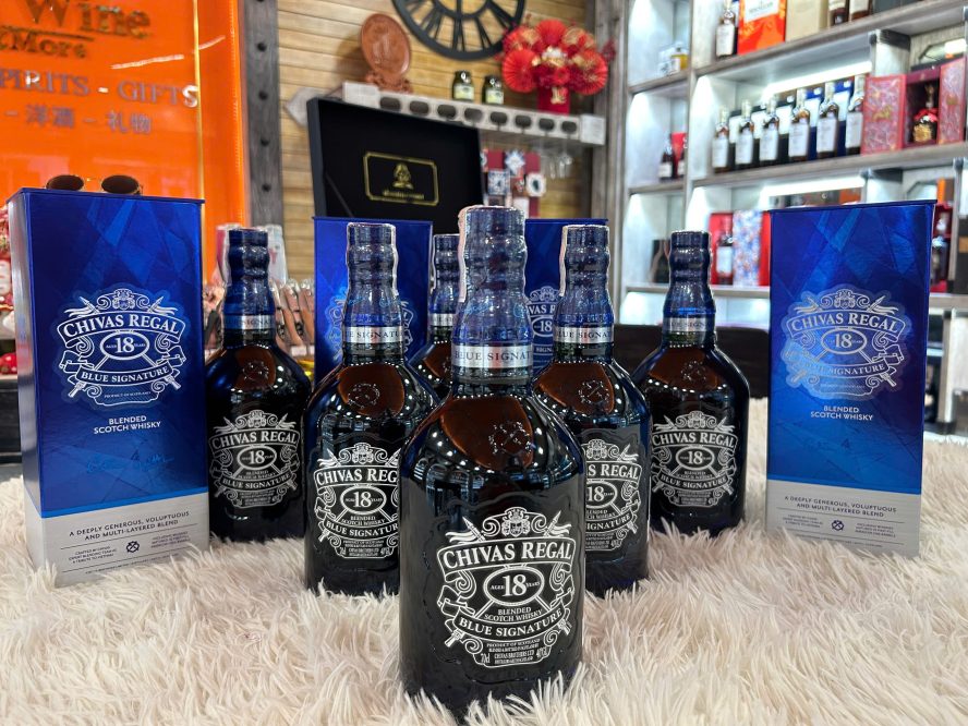 Chivas Regal 18YO Blue Signature 6X70CL z6495766146715 097506f4206f3315d3cd632c9f57731d