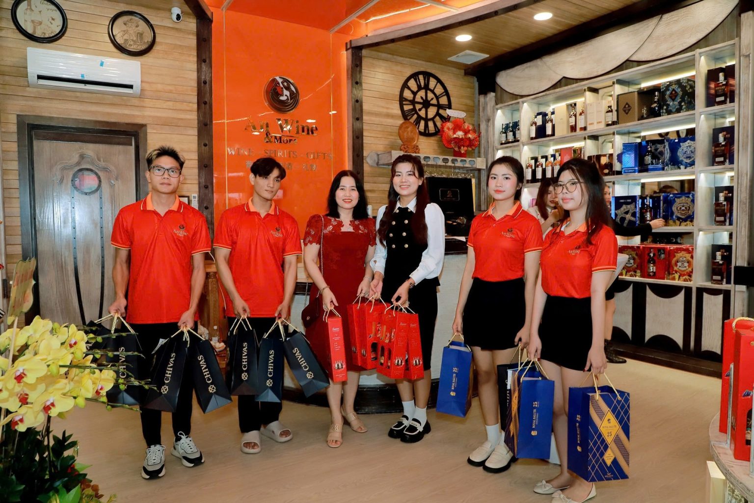 hinh anh anwine 4